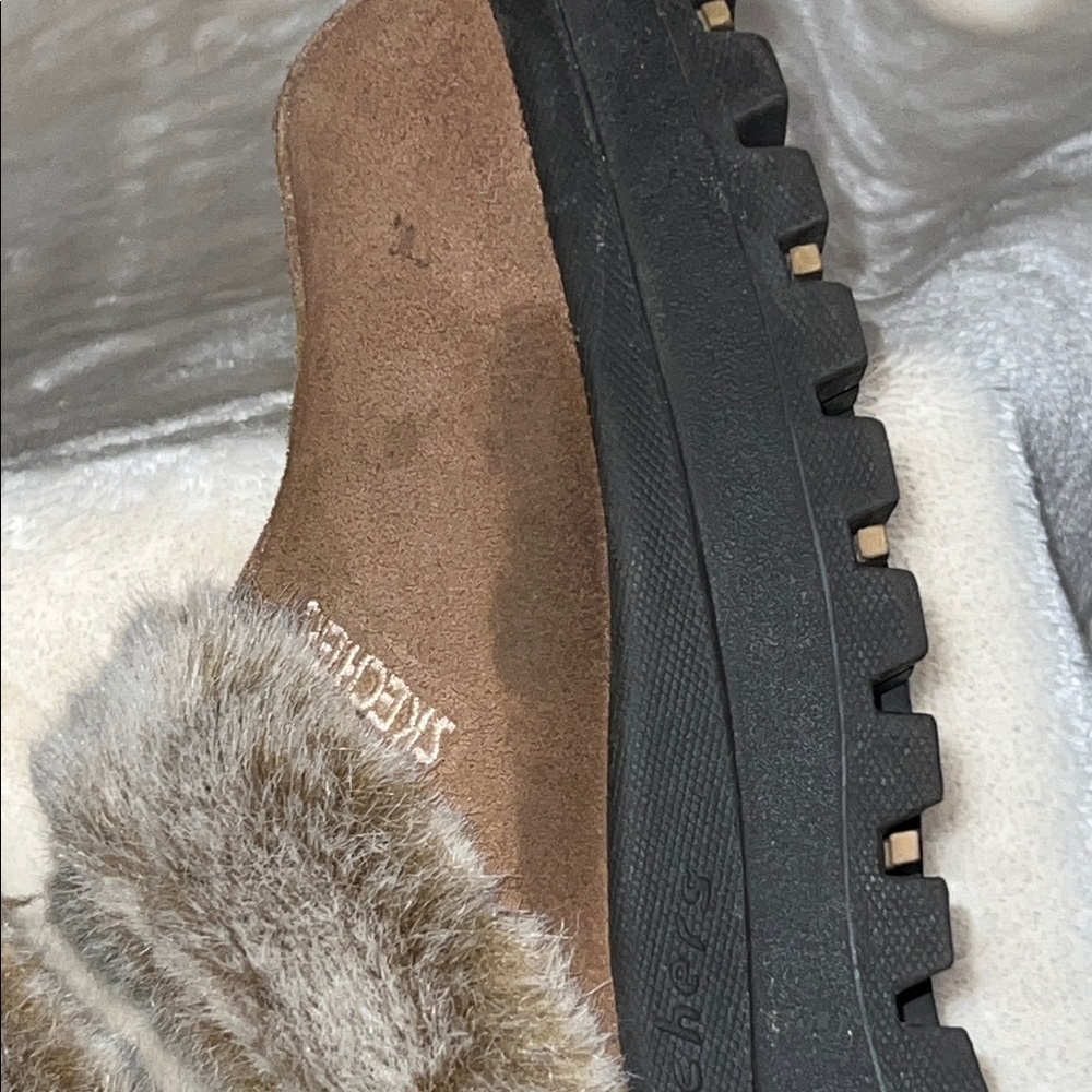 SKETCHERS WORK 🥾 TAN/BROWN LEATHER FAUX FUR LINED NON-SLIP SOLE CLOGS Women’s 10 - Picture 10 of 15